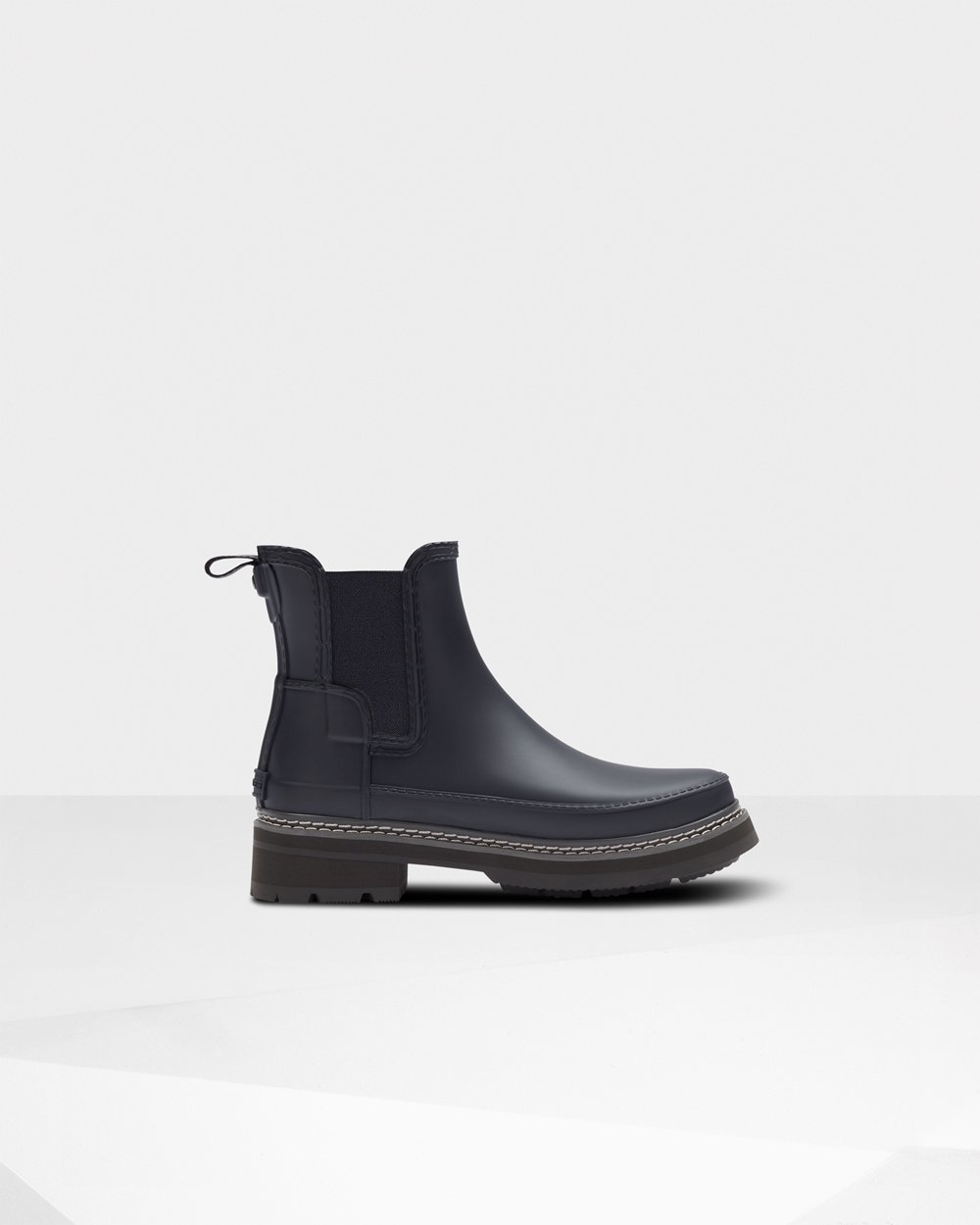 Womens Chelsea Boots - Hunter Refined Stitch Detail (23IYOBNWV) - Navy